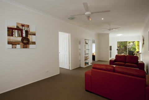 Mt Coolum Retreat - Coogee Beach Accommodation 1