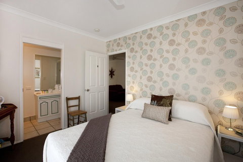 Mt Coolum Retreat - Coogee Beach Accommodation 2