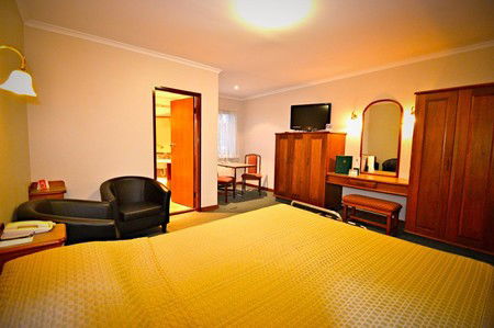 Quality Hotel Old Adelaide - Coogee Beach Accommodation 1