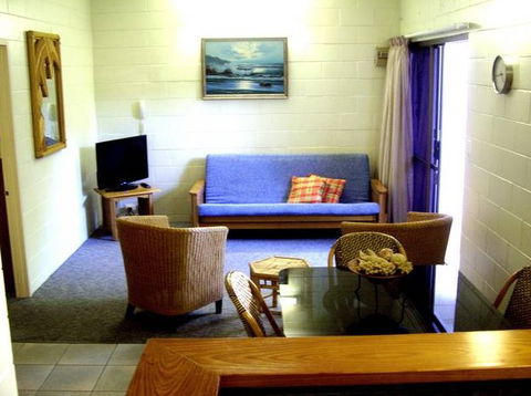 Ti Tree Holiday Apartments - Coogee Beach Accommodation 2