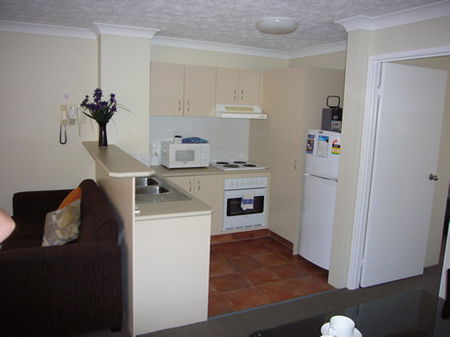 Chevron Palms - Coogee Beach Accommodation 7