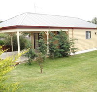 Gumtrees Cottage - Coogee Beach Accommodation