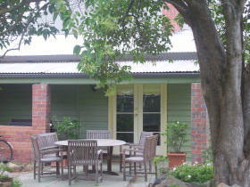 Bell Cottage - Coogee Beach Accommodation 0