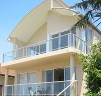 Beach House Sydney - Coogee Beach Accommodation
