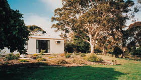 R&r Country Cottage - Coogee Beach Accommodation 0