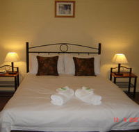 Snowstream Riverside Apartments - Coogee Beach Accommodation