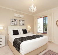 Tea Tree Manor - Coogee Beach Accommodation