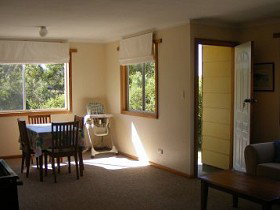 Freycinet Marine Farm (accommodation) - Coogee Beach Accommodation 0