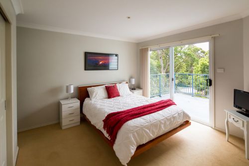 Valentine NSW Coogee Beach Accommodation