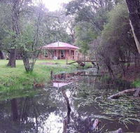 Kangaroo Gully Cottage - Coogee Beach Accommodation