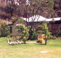 Kookaburra Cottage Farmstay - Coogee Beach Accommodation