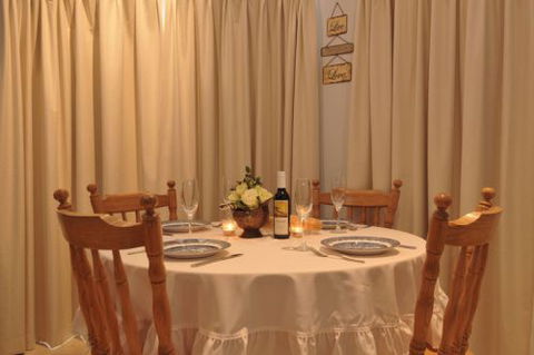 Charlie Bates Cottage - Coogee Beach Accommodation 7