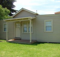 George Cottage - Coogee Beach Accommodation
