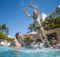 Stay In Noosa - Coogee Beach Accommodation