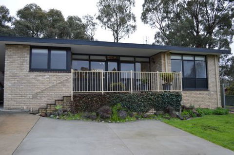 Burns View Bendigo Accommodation - Coogee Beach Accommodation 1