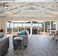 Coral Sands Luxury Beach House - Coogee Beach Accommodation