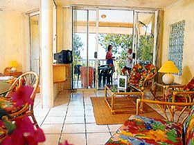 Golden Sands Beachfront Resort - Coogee Beach Accommodation 0