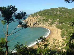 Magnetic Island Holiday Homes - Coogee Beach Accommodation 0