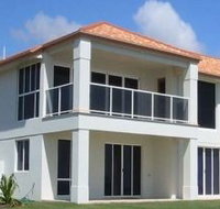Bargara Beach Oceanfront Holiday Home - Coogee Beach Accommodation