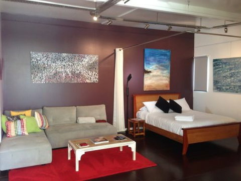 ArtHOUSE Beachfront Accommodation - Coogee Beach Accommodation 3