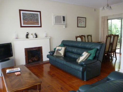 Apalie Creek Oasis - Coogee Beach Accommodation 0