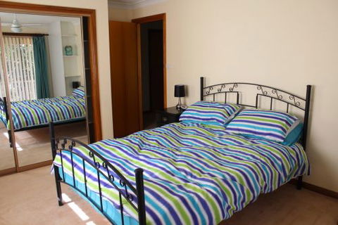 Tomakin Beach House - Coogee Beach Accommodation 5