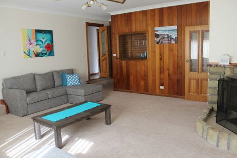 Tomakin Beach House - Coogee Beach Accommodation 8