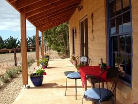 Dee's Villa - Coogee Beach Accommodation 0