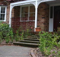 Leura Camellias - Coogee Beach Accommodation
