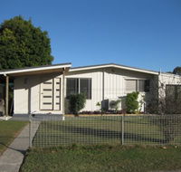 Our Holiday House - Coogee Beach Accommodation