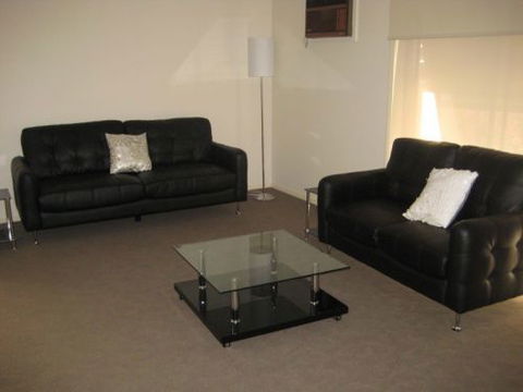 Midtown Serviced Apartments - Coogee Beach Accommodation 1