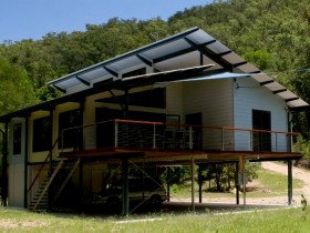 Creek Valley Rainforest Retreat - Coogee Beach Accommodation 0