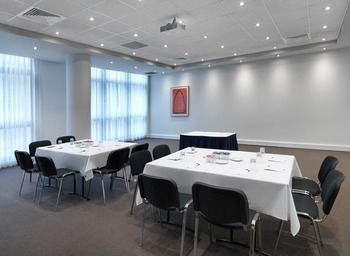Adina Apartment Hotel Sydney, Harbourside - Coogee Beach Accommodation 2