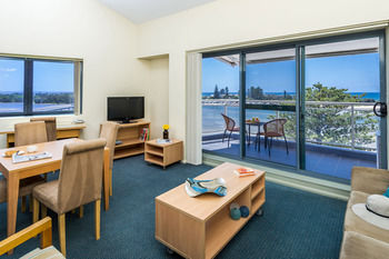 Oaks Waterfront Resort - The Entrance - Coogee Beach Accommodation 42