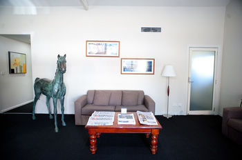APX Parramatta - Coogee Beach Accommodation 4