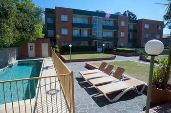 APX Parramatta - Coogee Beach Accommodation 5