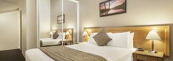 APX Parramatta - Coogee Beach Accommodation 6