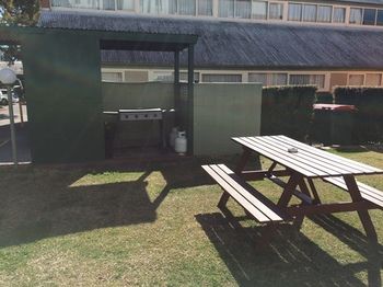 APX Parramatta - Coogee Beach Accommodation 12