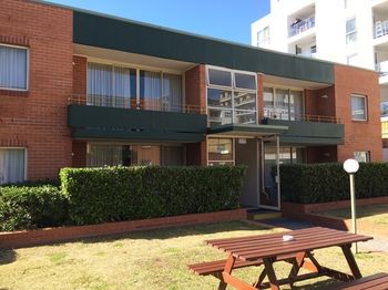 APX Parramatta - Coogee Beach Accommodation 13