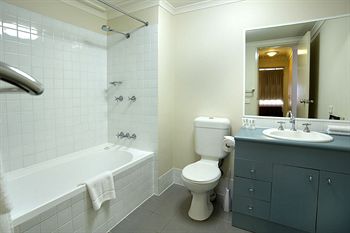 APX Parramatta - Coogee Beach Accommodation 1