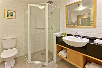 Radisson Hotel & Suites Sydney - Coogee Beach Accommodation 2