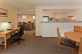 Radisson Hotel & Suites Sydney - Coogee Beach Accommodation 5