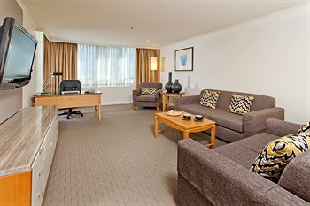 Radisson Hotel & Suites Sydney - Coogee Beach Accommodation 11