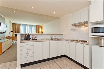 Radisson Hotel & Suites Sydney - Coogee Beach Accommodation 13