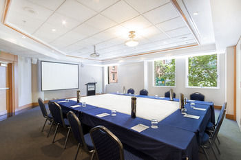 Radisson Hotel & Suites Sydney - Coogee Beach Accommodation 25