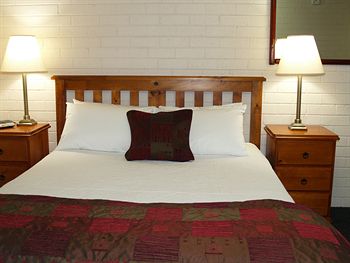 Pigeon House Motor Inn - Coogee Beach Accommodation 9