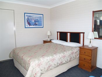Pigeon House Motor Inn - Coogee Beach Accommodation 0