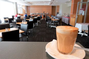 Waldorf Parramatta Apartment Hotel - Coogee Beach Accommodation 0