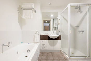 Ringwood Royale - Coogee Beach Accommodation 4