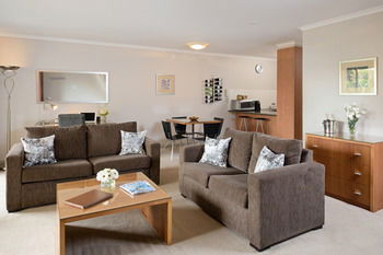 Ringwood Royale - Coogee Beach Accommodation 7